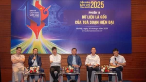 (Ảnh minh họa: Phiên thảo luận về dữ liệu cho báo chí tại Diễn đàn báo chí toàn quốc 2025)