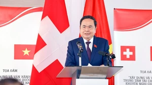 Chủ tịch Quốc hội Trần Thanh Mẫn phát biểu khai mạc Tọa đàm "Xây dựng và vận hành Trung tâm tài chính quốc tế và khuyến nghị cho Việt Nam". (Ảnh: TTXVN)
