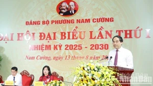 Đồng chí Trịnh Xuân Trường, Bí thư Tỉnh ủy phát biểu chỉ đạo đại hội. (Ảnh: THANH SƠN)