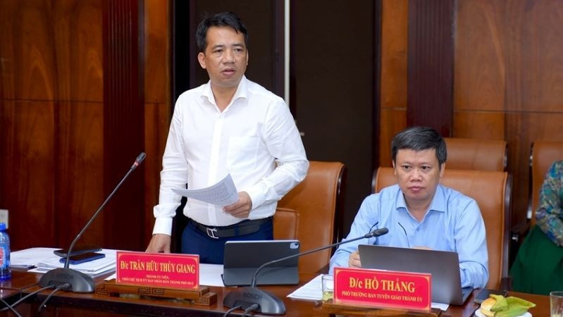 Huế cần huy động nguồn lực, gắn bảo tồn với phát triển văn hóa bền vững Huế cần huy động nguồn lực, gắn bảo tồn với phát triển văn hóa bền vững
