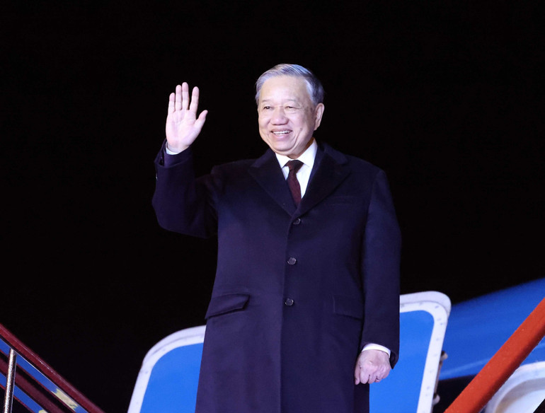 vna-potal-tong-bi-thu-ket-thuc-tot-dep-chuyen-tham-cap-nha-nuoc-toi-trieu-tien-va-du-le-ky-niem-80-nam-thanh-lap-dang-lao-dong-trieu-tien-8331985.jpg