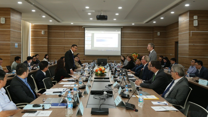 Quang cảnh buổi làm việc về việc Đánh giá tích hợp cơ sở hạ tầng điện hạt nhân quốc gia (INIR Mission).