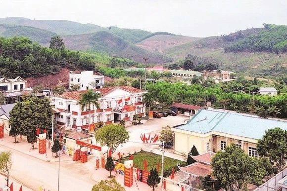 Một góc xã vùng cao Kỳ Thượng, Quảng Ninh. (Ảnh QUANG THỌ)