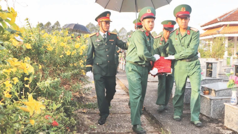 Truy điệu, cải táng hài cốt ba liệt sĩ 