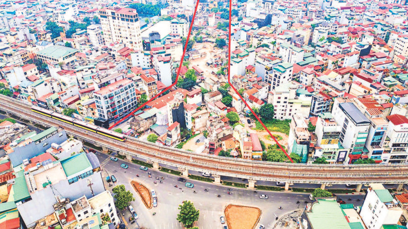 Đoạn tuyến Vành đai 2,5 nối từ đường Cầu Giấy đến khu đô thị mới Dịch Vọng, phường Cầu Giấy, Hà Nội. (Ảnh SÓNG HỮU)