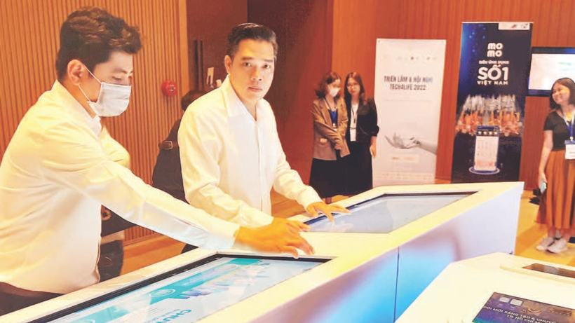 Thành phố Hồ Chí Minh trưng bày các giải pháp chuyển đổi số nhân Ngày Chuyển đổi số quốc gia.