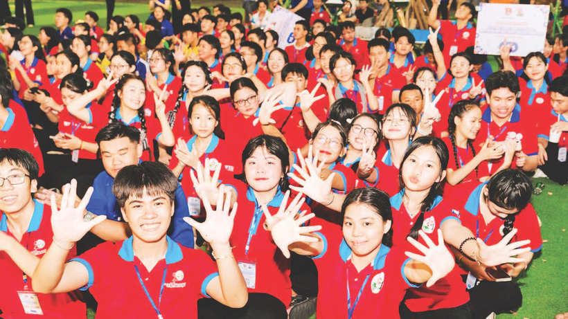 Đoàn viên, thanh niên tham gia hoạt động kỹ năng sống đầu năm học 2025-2026.