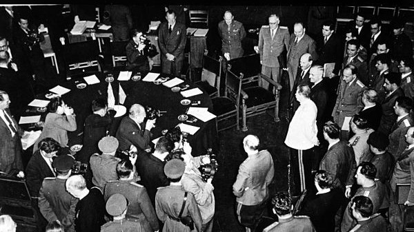 [Quiz] Quyết định nào của Hội nghị quốc tế Potsdam đem đến bất lợi cho cách mạng nước ta? ảnh 1