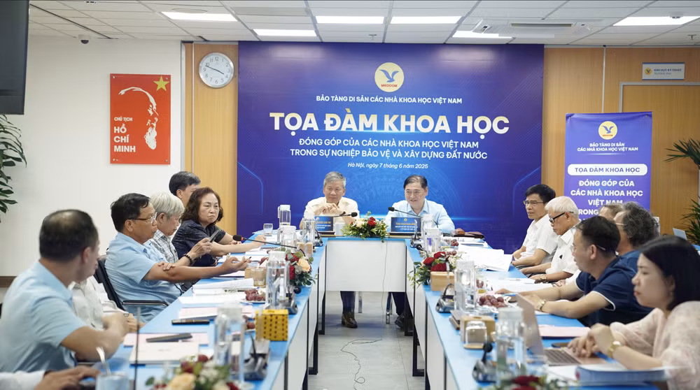 Toàn cảnh cuộc toạ đàm.