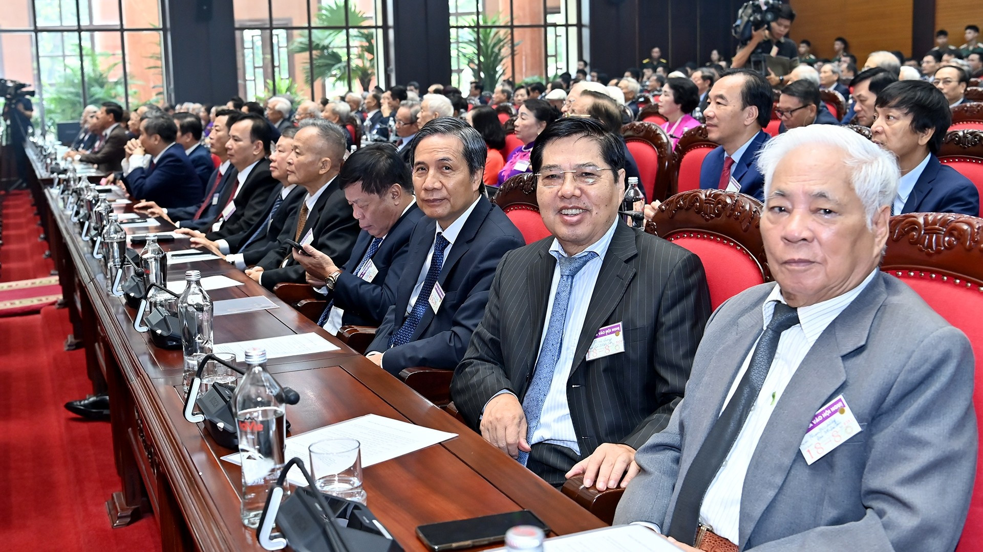 Các đại biểu dự buổi gặp mặt. a8-bnd-2817.jpg