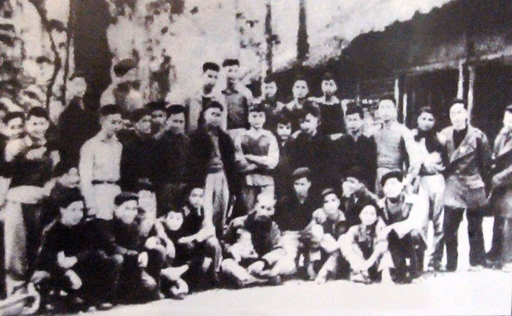 bac-ho-voi-bao-nhan-dan.jpg