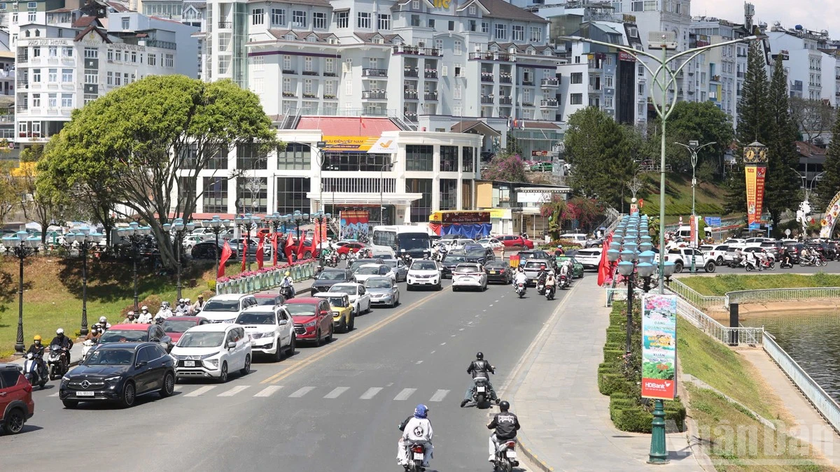 Lâm Đồng Ghi Nhận Lượng Khách Du Lịch Cao Trong Dịp Tết Bính Ngọ