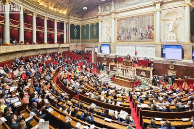 Phiên khai mạc APF 50 được tổ chức ở Hạ viện Pháp. Các phiên họp của Đại hội đồng Liên minh Nghị viện Pháp ngữ lần thứ 50 diễn ra luân phiên tại Thượng viện và Hạ viện Pháp.