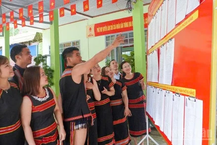 Xã Trà Leng có 3.822 cử tri, trong đó, có 3.638 cử tri là người đồng bào thiểu số Ca Dong, Mnông, Xơ Đăng sẽ tham gia bỏ phiếu.