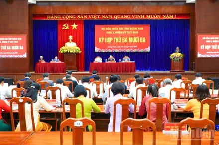 Quang cảnh Kỳ họp thứ 33, Hội đồng nhân dân tỉnh Quảng Nam khóa X, nhiệm kỳ 2021-2026.