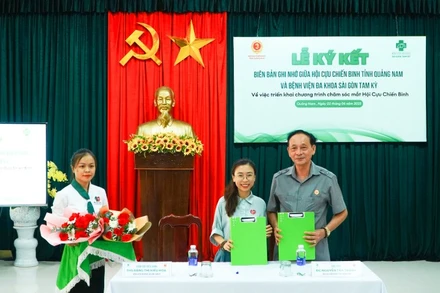 Bệnh viện đa khoa Sài Gòn Tam Kỳ và Hội Cựu chiến binh tỉnh Quảng Nam ký kết hợp tác triển khai chương trình chăm sóc mắt cho cựu chiến binh trên toàn tỉnh Quảng Nam trong năm 2025.