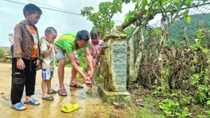 Có công trình nước về bản, cuộc sống của người dân bản Háng Tàu, xã Quài Nưa, tỉnh Điện Biên đã thuận lợi hơn rất nhiều.