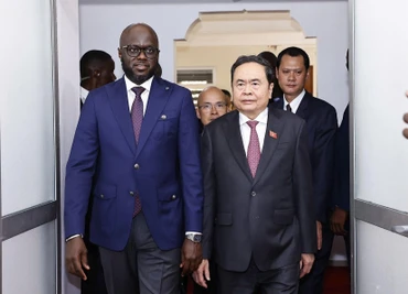 Chủ tịch Quốc hội Trần Thanh Mẫn hội đàm với Chủ tịch Quốc hội Senegal.