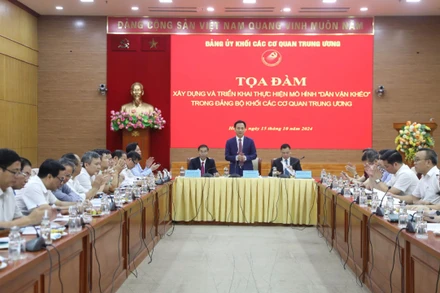 Quang cảnh buổi tọa đàm về "Dân vận khéo".