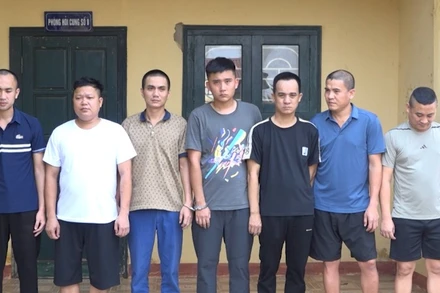 Các đối tượng bị Công an tỉnh Quảng Bình khởi tố về tội tổ chức đánh bạc và đánh bạc.(Ảnh: Công an Quảng Bình)