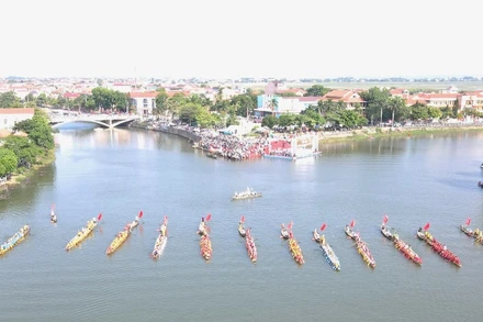 Thị trấn trung tâm huyện Lệ Thủy và các xã lân cận, dọc sông Kiến Giang sáp nhập và được đề xuất mang tên xã Lệ Thủy. (Ảnh nhandan.vn)