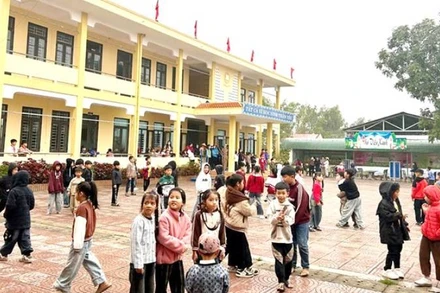 Học sinh điểm trường Tân Mỹ đã đến học tại trường chính của phường. (Ảnh: CH)