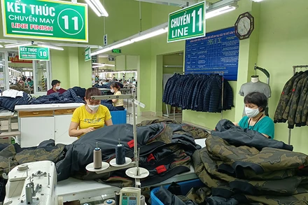 Sản xuất tại Tổng công ty cổ phần Dệt may Nam Định.