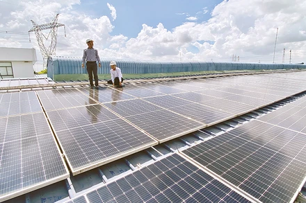 Hệ thống điện áp mái tại Khu công nghiệp Tân Tạo, Thành phố Hồ Chí Minh.