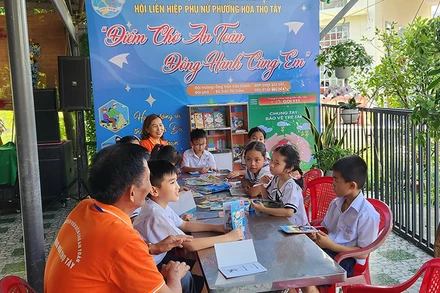 “Điểm chờ an toàn đồng hành cùng em” đặt tại Nhà sinh hoạt cộng đồng khu dân cư số 1, phường Hòa Thọ Tây, quận Cẩm Lệ.