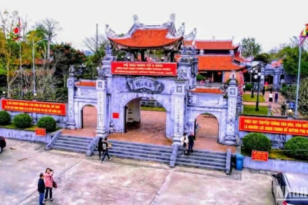 Lễ hội đền A Sào là lễ hội cấp vùng, còn bảo lưu những nét văn hóa truyền thống.