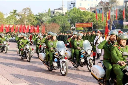 Lực lượng công an tỉnh Thái Bình bắt tay ngay vào hoạt động mới, sau khi bỏ Công an cấp huyện và tiếp nhận thêm chức năng, nhiệm vụ từ cơ quan, đơn vị khác. Ảnh: TTXVN