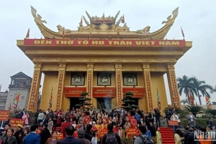 Đền thờ Tổ họ Trần Việt Nam tọa lạc tại xã Thái Phương (huyện Hưng Hà, tỉnh Thái Bình).