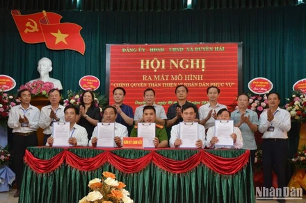 Ra mắt "Chính quyền thân thiện vì nhân dân phục vụ" tại xã Duyên Hải (huyện Hưng Hà, tỉnh Thái Bình).