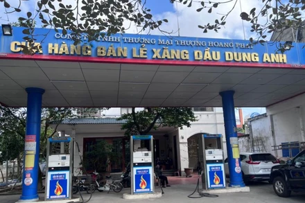 Cửa hàng xăng dầu vi phạm nằm trên địa bàn xã Song Lãng, huyện Vũ Thư (tỉnh Thái Bình). (Ảnh Cục Quản lý thị trường tỉnh Thái Bình cung cấp)