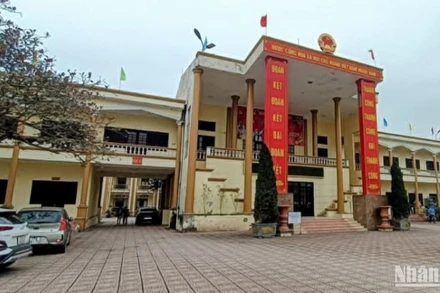 Trụ sở Ủy ban nhân dân huyện Hưng Hà (tỉnh Thái Bình) đang được sử dụng bình thường, không cải tạo, sửa chữa dù một số công năng sử dụng không còn phù hợp. 