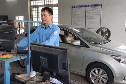 Trung bình mỗi ngày, Trung tâm đăng kiểm xe cơ giới 17-01D thực hiện kiểm định từ 80 đến 90 phương tiện.