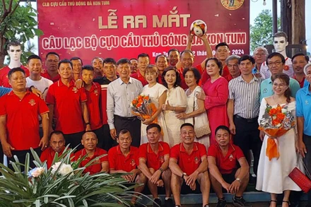 Lễ ra mắt Câu lạc bộ Cựu cầu thủ bóng đá Kon Tum.