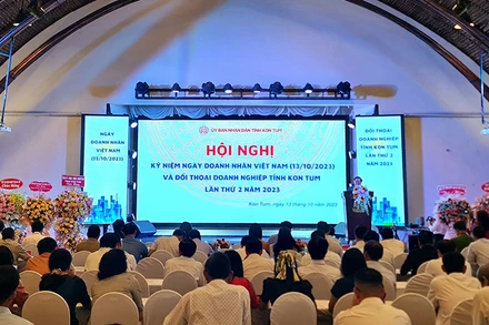 Quang cảnh hội nghị