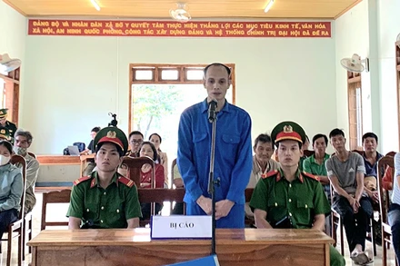 Bị cáo Hà Văn Hòa tại phiên tòa.