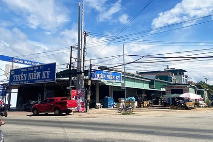 Vị trí "đất vàng" được Ủy ban nhân dân huyện Đăk Hà cho “mượn tạm”.