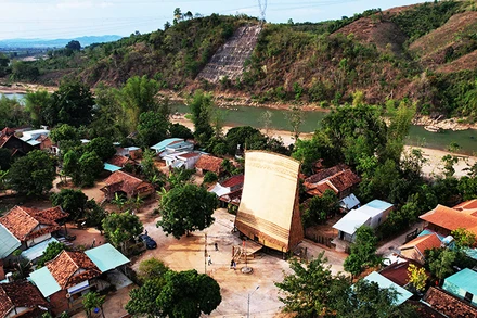 Một góc làng du lịch cộng đồng Kon K'tu, thành phố Kon Tum.