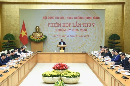 Quang cảnh phiên họp.