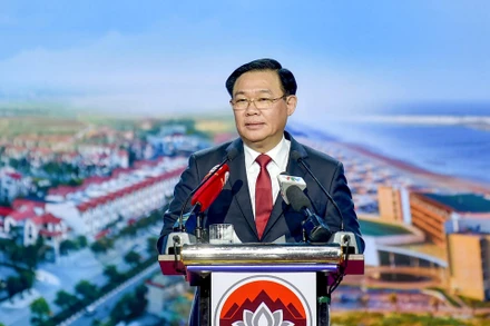 Chủ tịch Quốc hội Vương Đình Huệ phát biểu chỉ đạo hội nghị. (Ảnh: Duy Linh)