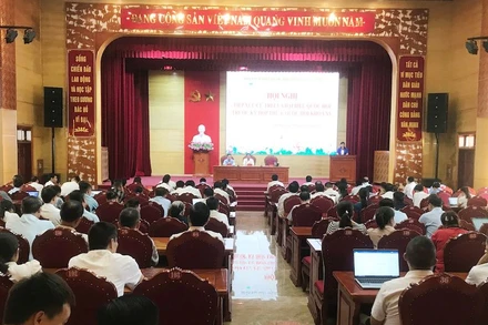 Quang cảnh buổi tiếp xúc cử tri tại huyện Hải Hà, Quảng Ninh.