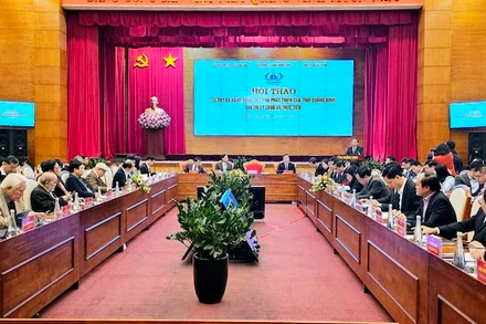 Quang cảnh Hội thảo "Tư duy và hành động đột phá phát triển của tỉnh Quảng Ninh - Những giá trị lý luận và thực tiễn".