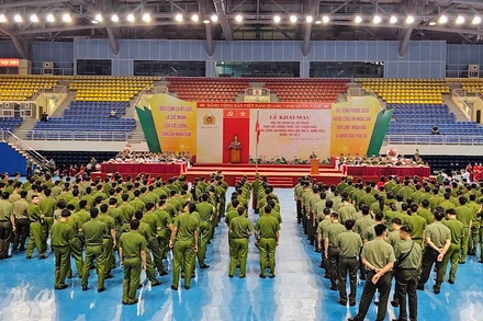 Quang cảnh lễ khai mạc.