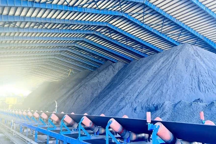 Kho than nhà máy Nhiệt điện Mông Dương 1.