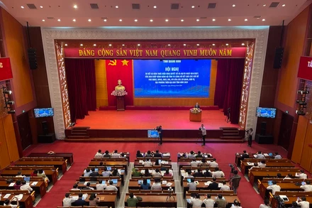 Quang cảnh Hội nghị sơ kết 3 năm thực hiện Nghị quyết số 05-NQ/TU và công bố kết quả Chỉ số xếp hạng của các cơ quan, đơn vị, địa phương năm 2023 của Quảng Ninh.