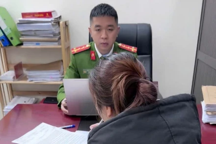 Nạn nhân trình báo tại cơ quan Công an.