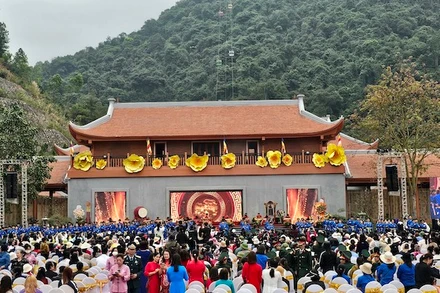 Quang cảnh Lễ khai mạc Lễ hội Xuân Ngọa Vân 2024.